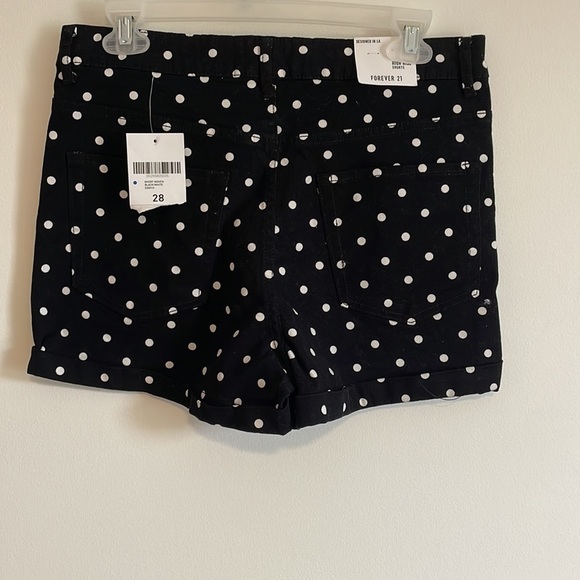 Polka-Dot Shorts NWT Shorts F21 High 29 Black Cuff Casual Summer Neutral Retro - Picture 5 of 10